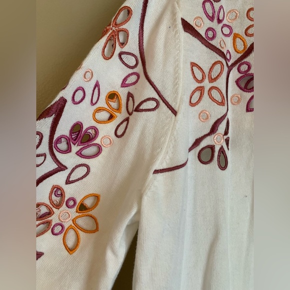Chicos cardigan sweater multi eyelet alabaster embroidered spring Easter - Picture 4 of 11